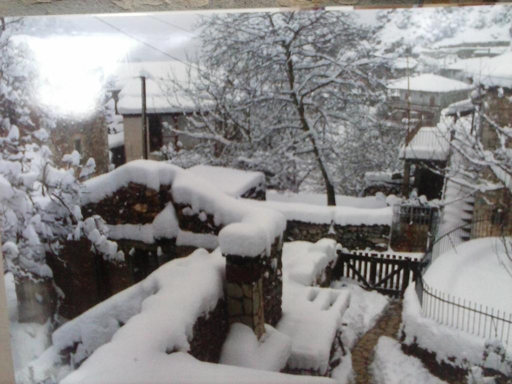 Guesthouse Stemnitsa Exteriör bild
